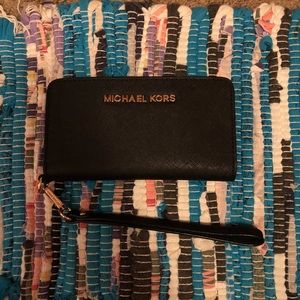 Micheal Kors wallet/wristlet